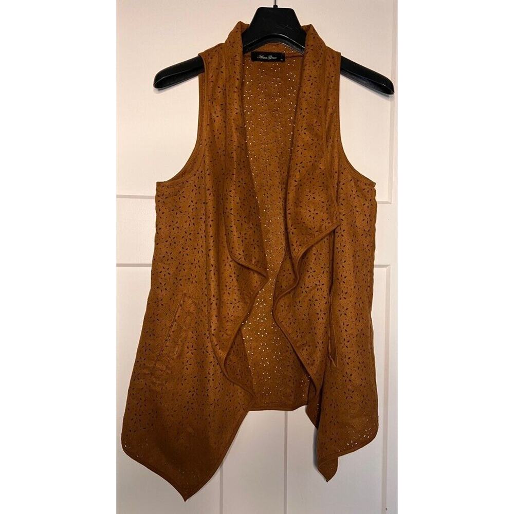Anna Grace Open Front Vest Brown Pockets Faux Suede Laser Cut SMALL